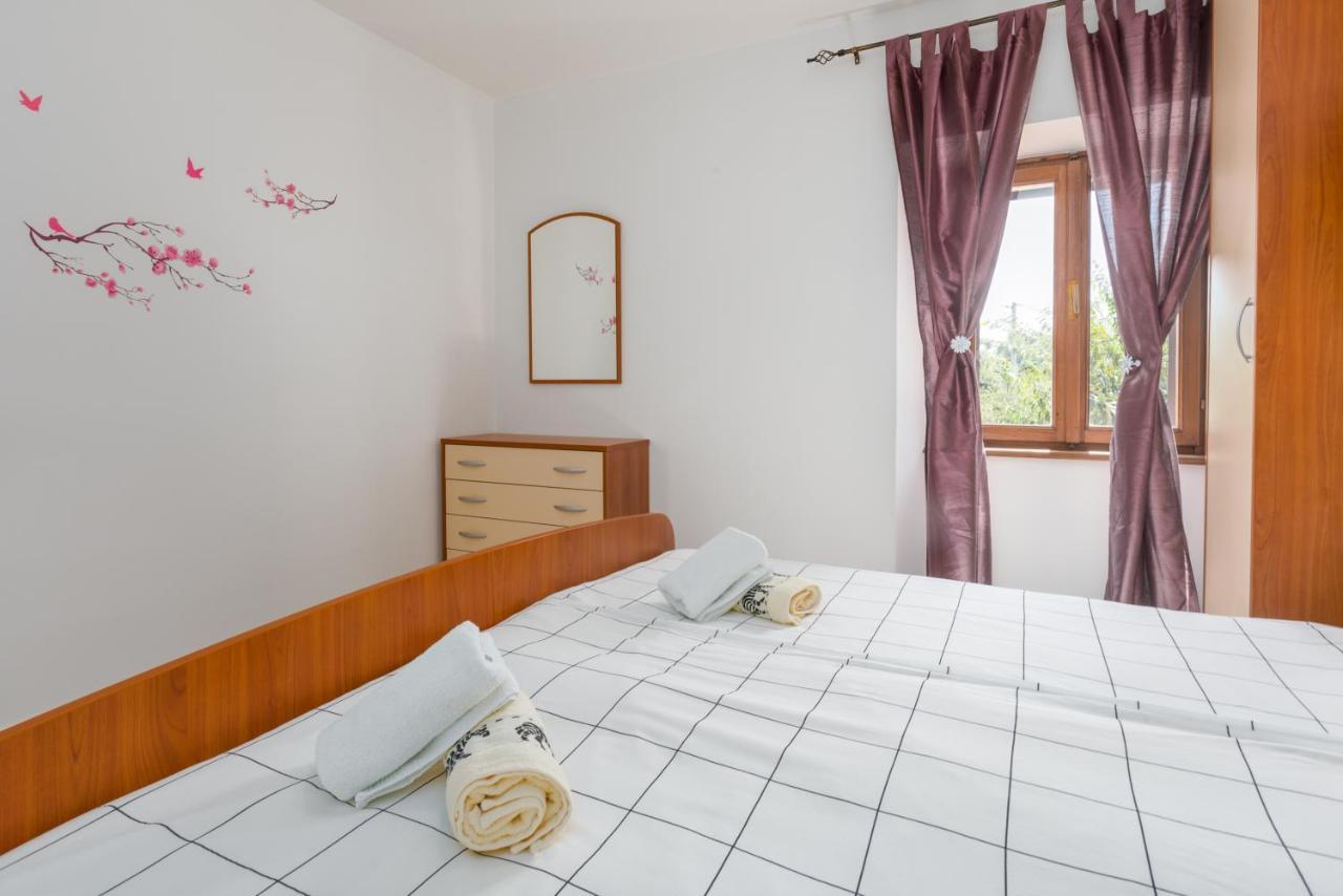 Villa Lucky Бртонигла Экстерьер фото
