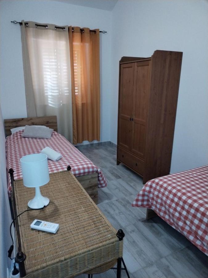 Villa Lucky Бртонигла Экстерьер фото