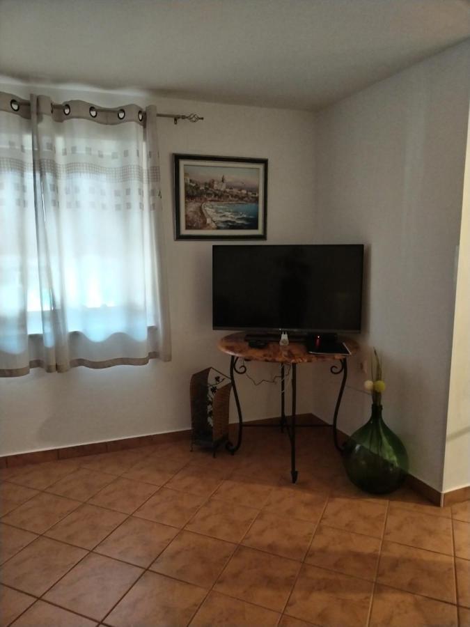 Villa Lucky Бртонигла Экстерьер фото